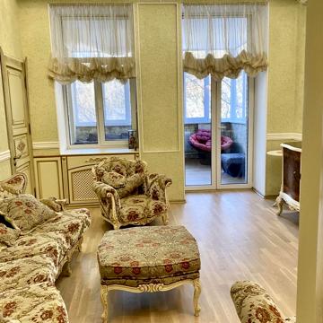 Тараса Шевченка бульв., 48-Б