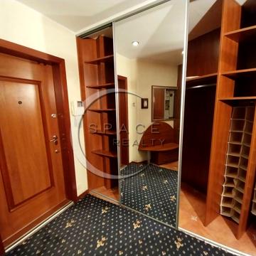 Василя Порика просп., 7-Б