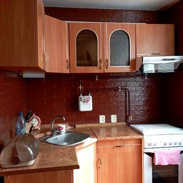 Нескорених вул., 33