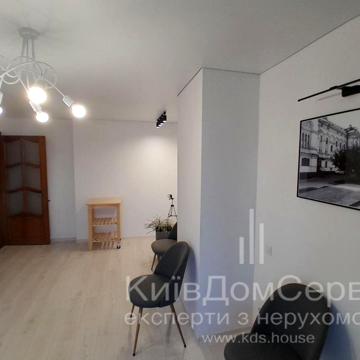 Карела Чапека вул. (Юліуса Фучика), 15