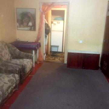 Продається 2 кімнати в  3х кімнатній квартирі