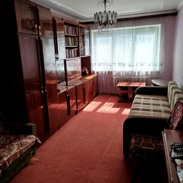 Степана Бандери просп., 102