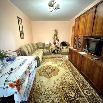 Однокомнатная квартира 3/9 Таврический