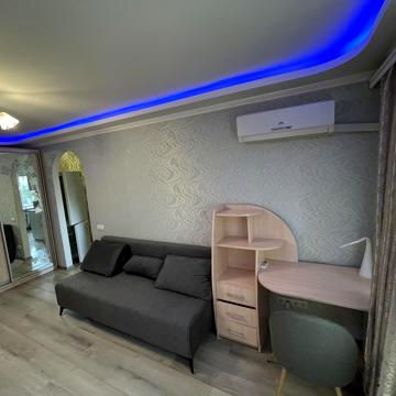 Привокзальна вул., 10