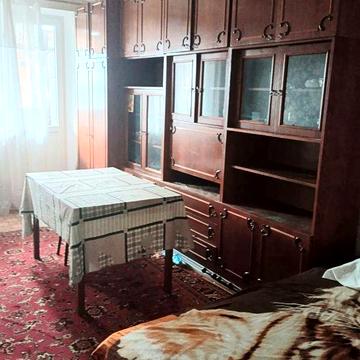 М.Холодная Гора, продам 3х комн.кварт.,ул.Холодногорская,10