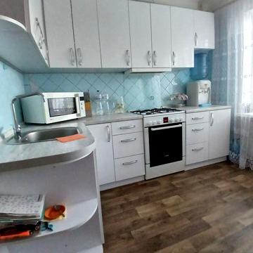 Продам 2 кв. Б.Строит. 8/9.  26000 цена  снижена ЖК ОСББ