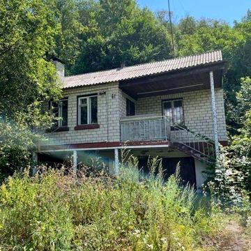 Канів. 2-х прверховий котедж в самому «серці» міста.