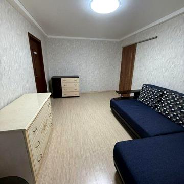Здам в оренду 2 кім. квартиру біля метро Васильківська.