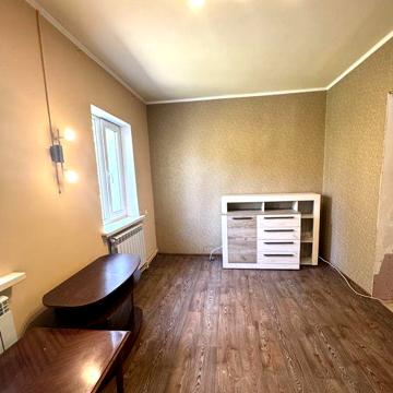 Продам 3 комнатную квартиру на земле. Клочко.  Почтовая.