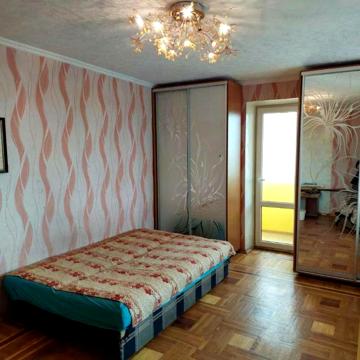 Харківських Дивізій вул., 16