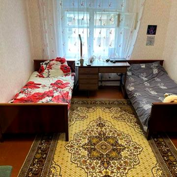 Оренда двокімнатної квартири на Грушевського в Центрі міста (Соборна)