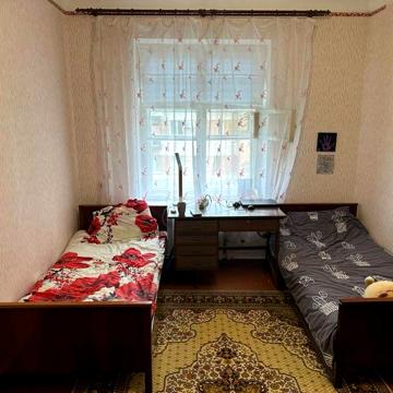 Оренда двокімнатної квартири на Грушевського в Центрі міста (Соборна)