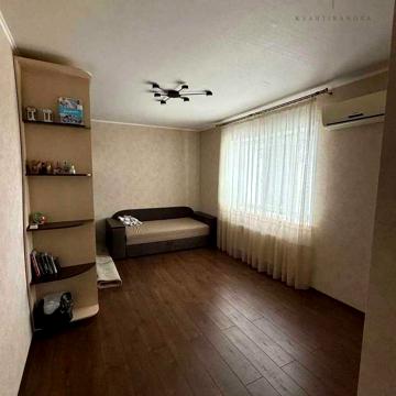 Тракторобудівників просп., 103г