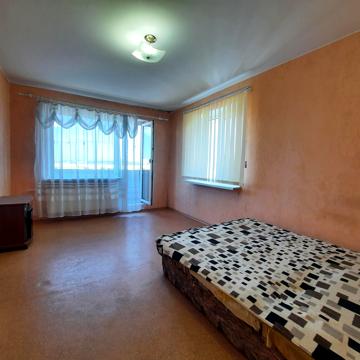 Автозаводська вул., 4