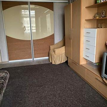 Продажа 1-комнатной квартиры с автономным отоплением.Изюм.