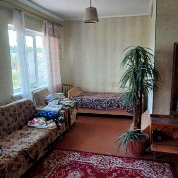 Оренда половини будинку