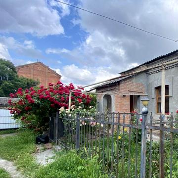 Продається приватний будинок в самому центрі міста, Гоголя.