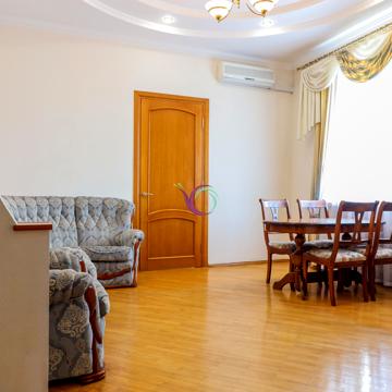 Антоновича вул. (Горького), 4/6