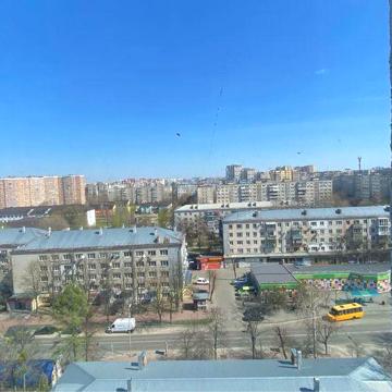 1к. Святошинська вул. Вишневе