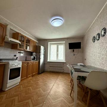 Знамянська вул. (Прапорна), 3
