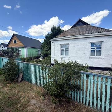 Продаж будинку вул. Олександра Кондратюка 133