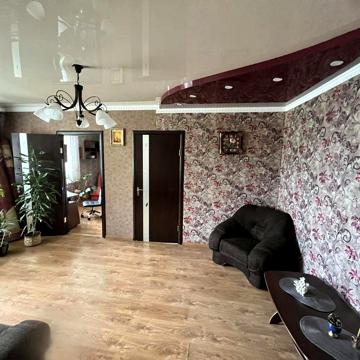 Продам укомплектовану 3х к квартиру в цегляному будинку