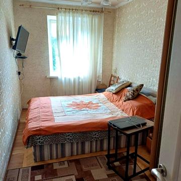 Олександра Поля просп. (Кірова), 92