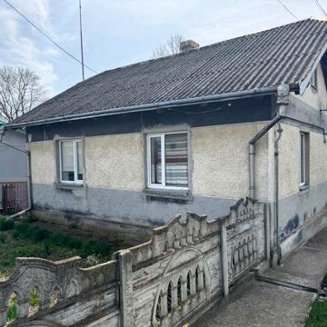 Продам будинок в м. Тлумач