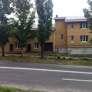 Продам Новый Таунхаус по ул .Щорса.Очень дёшево.