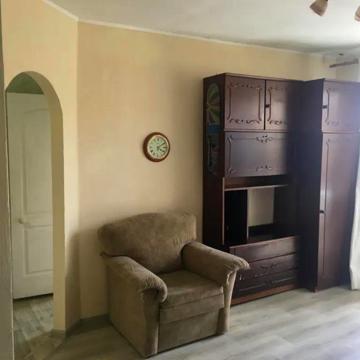 Сімферопольська вул., 19