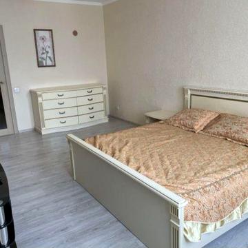 Оренда 1 к кв новий ЖК вул. Анни Ахматової, 32/18 м Позняки м Осокорки