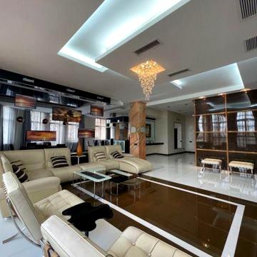Аренда! Квартира в Аркадии - 360 м²! Комфортный этаж! Паркинг!