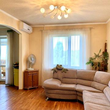 Продам  3-х кімнатну квартиру  нижній ДНС