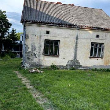 Продаю будинок з приватизованою ділянкою 11,5 сотих