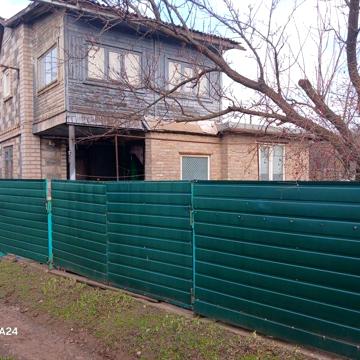 Будинок з землею продається.(За ш.Родина)
