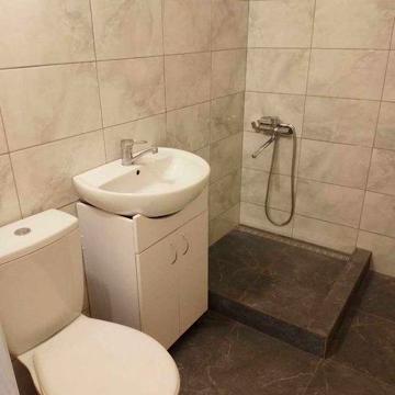 Здаю однокімнатний будинок в Гостомелі