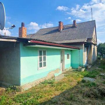 Половина будинку
