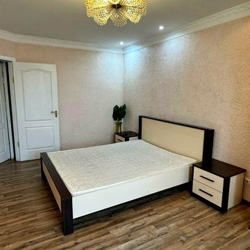 Єлизавети Чавдар вул., 13