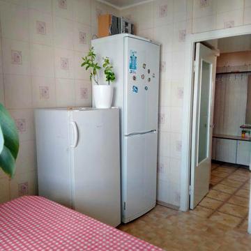 Здається 2х кімнатна Вацлава Гавела 34г