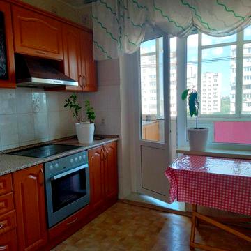 Здається 2х кімнатна Вацлава Гавела 34г