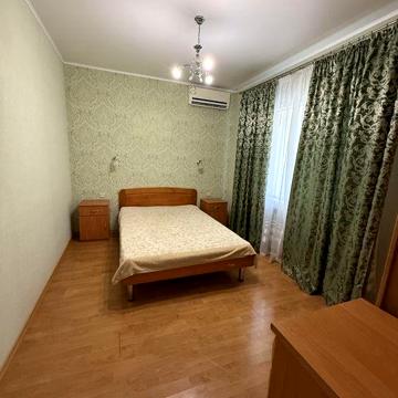 Здам 3 х кімнатну квартиру на Б.Хмельницького