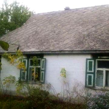 Будинок безпечне місце озеро обмін  на старе ретро авто мото