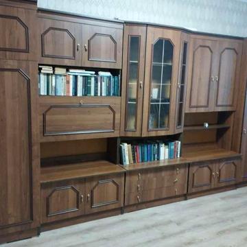 Каштанова вул., 8