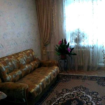 Зарічанська вул., 32