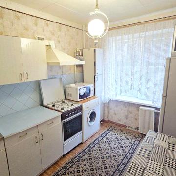 Сдам 2 ком ул. Штурмовая