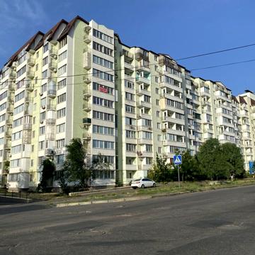 Херсонське шосе, 26