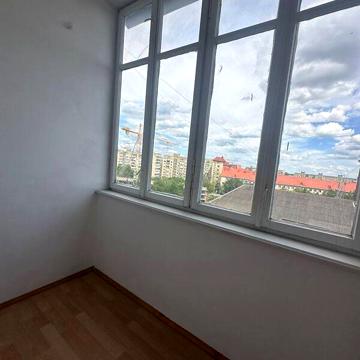 Довгострокова оренда 2к Квартира Коновальця Євгена вулиця