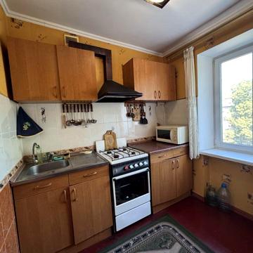 Продам 2 кімнатну каартиру