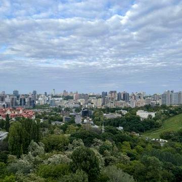 Без комісії(перша здача)! 
вул. Романа Ратушного, 25 А. 1-кім. кв.34м2