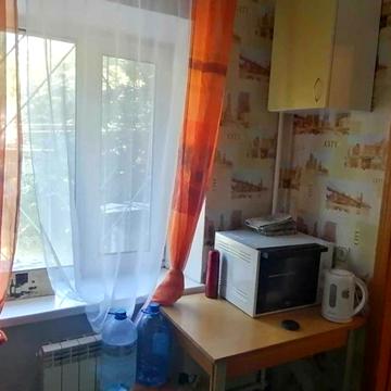 Тополева вул., 5